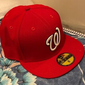 New Era Red Baseball Cap fitted size 8
